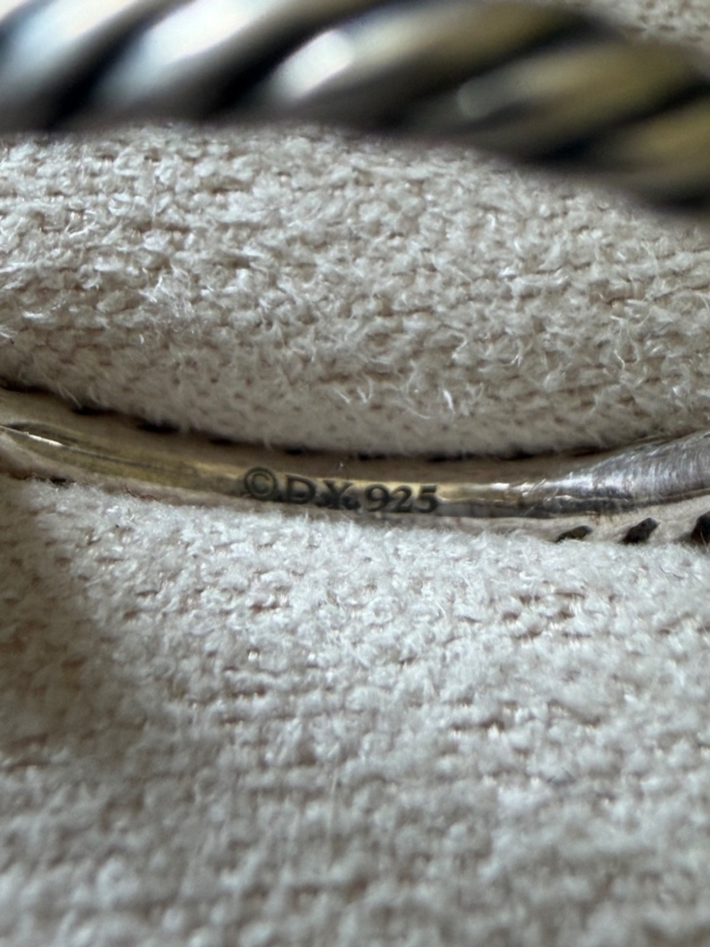 David Yurman Petite Pavé Oval Stack Ring - Picture 4 of 5